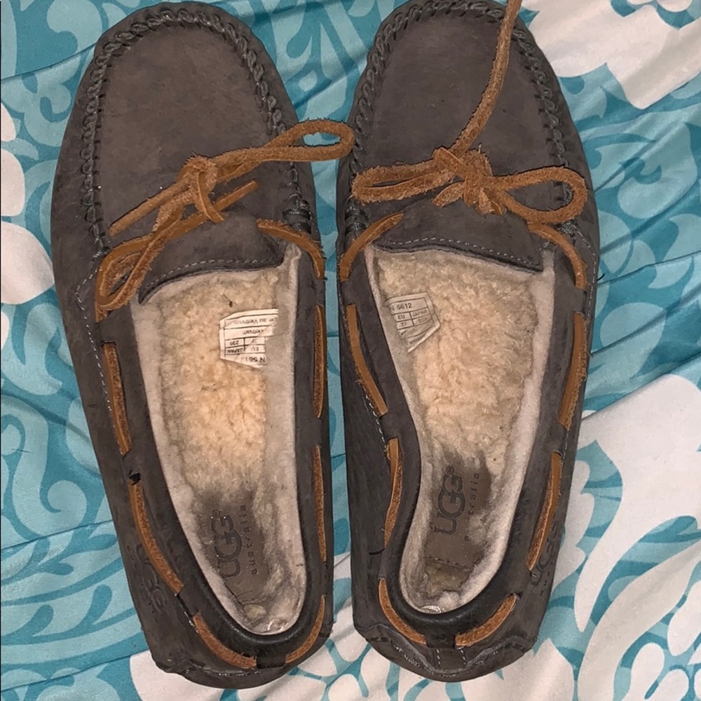 UGGS shoes
